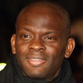 louis saha net worth.